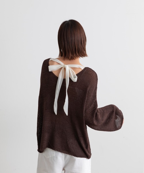 Lunea（ルネア）の「バックリボンオーバーニットトップス（ニット/セーター・レディース・ブラック/ライトブラウン/ダークブラウン/ホワイト/ピンク/ベージュ/ボルドー・FREE）」の15枚目の写真