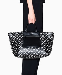 ARMANI EXCHANGE | 【A|X アルマーニ エクスチェンジ】シェブロンロゴ ビッグダブルハンドバッグ(ハンドバッグ)