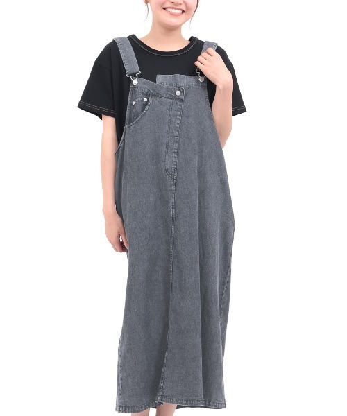 チチカカ（チチカカ）の「Orale! ケミカルデニムサロペットスカート（ジャンパースカート・レディース・ブラック/ブルー・FREE）」の11枚目の写真