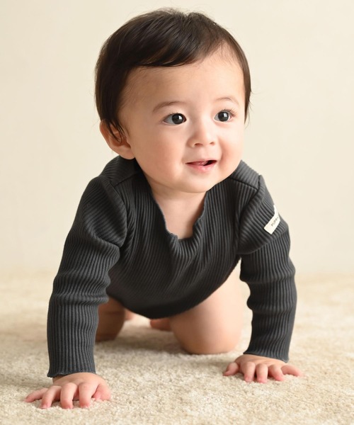 PUPPAPUPO(プッパプーポ)の「長袖 ロンパース リブ(ロンパース・キッズ・ミント/モカ/チャコール/杢グレー/ピンクベージュ/ライラック/グレイッシュベージュ/アイボリー・70/80)」の3枚目の写真