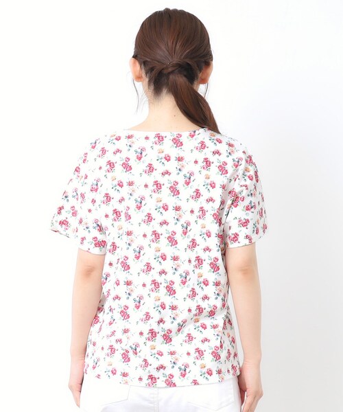 LAURA ASHLEY(ローラアシュレイ)の「【接触冷感/コットン100%】アルバティーン柄 Tシャツ(Tシャツ/カットソー・レディース・ネイビー系/ホワイト系3・38/40)」の8枚目の写真