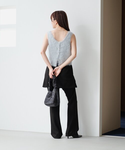 Kastane(カスタネ)の「【新色追加/セットアップ対応/前後2WAY】シャギービスチェ(タンクトップ・レディース・サックスブルー/アイボリー/チャコールグレー/ダークブラウン・FREE)」の15枚目の写真