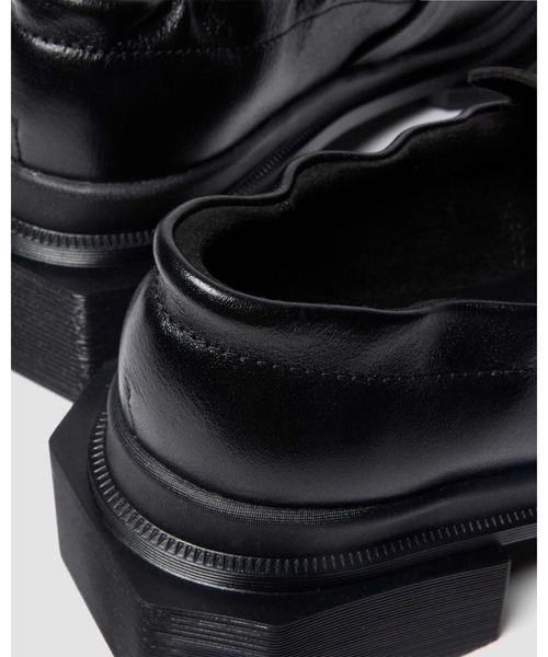 Dr. Martens(ドクターマーチン)の「Dr. Martens/ドクターマーチン MAYBOLE ローファー シューズ 42063001(ローファー・メンズ・ブラック・UK3/UK4/UK5/UK6/UK7/UK8/UK9)」の3枚目の写真