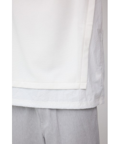 AZUL by moussy（アズールバイマウジー）の「布帛ドッキングトップス（Tシャツ/カットソー・メンズ・ブラック/ホワイト/ネイビー・MEDIUM/LARGE）」の13枚目の写真