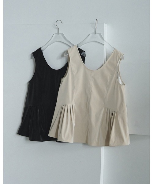 anuke（アンヌーク）の「Uneck Peplum Tops（Tシャツ/カットソー・レディース・アイボリー/ブラック・FREE）」の7枚目の写真