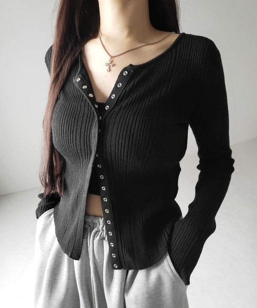 me+em select（ミームセレクト）の「【 ３color 】スナップボタンリブニットスリムカーディガン ／ snap button rib knit slim cardigan　※※（カーディガン/ボレロ・レディース・ブラック/アイボリー/グレー・FREE）」の4枚目の写真