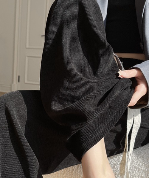 cammie(キャミー)の「裏フリースリブストレートパンツ(その他パンツ・レディース・ダークグレー/オフホワイト/ブラック・LARGE/MEDIUM)」の8枚目の写真