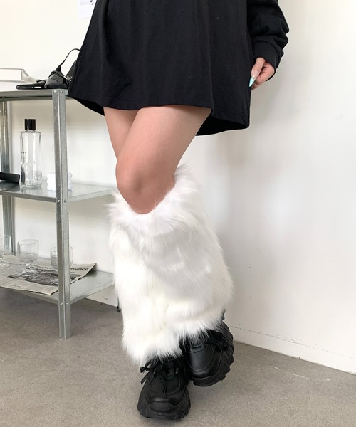 lilful(リルフル)の「フェイクファー もこもこY2Kレッグウォーマー(レッグウォーマー・レディース・ホワイト/ホワイト系その他/ブラウン/ブラック系その他/グレー/ブラック・F)」の18枚目の写真