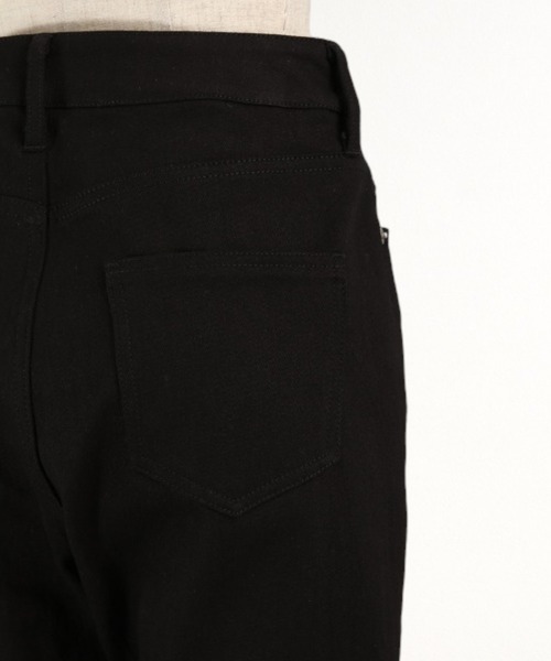 RUIRUE BOUTIQUE（ルイルエブティック）の「フレアデニムパンツ（デニムパンツ・レディース・ブラック・マルチサイズ）」の4枚目の写真