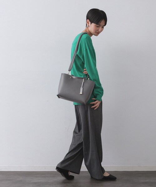 OPAQUE.CLIP（オペークドットクリップ）の「【2WAY／名品】バイカラー3層ミドルトートバッグ（トートバッグ・レディース・ベージュ系4/ピンク系その他2/チャコール/ブラウン系その他5/ブラック系4/ブルー系7・00）」の7枚目の写真