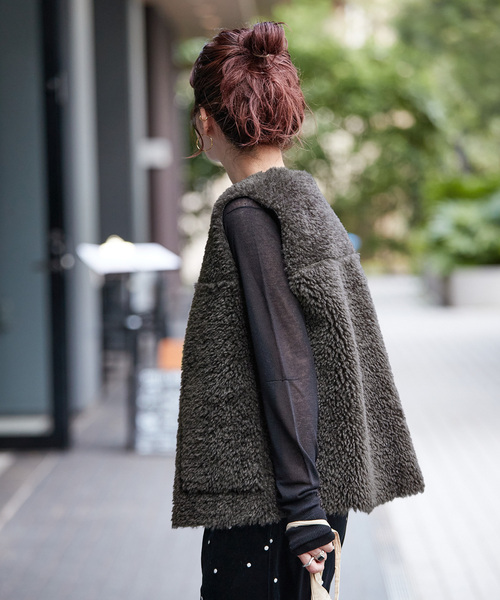 ムートンライクリバーシブルベスト（その他アウター）｜B.C STOCK