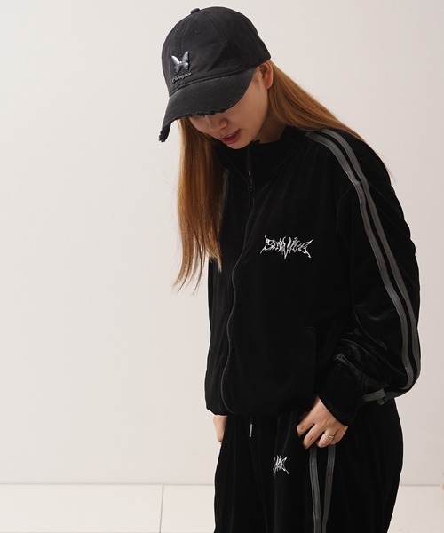 1111clothing(ワンフォークロージング)の「【セットアップ 対応】サイドライン ベロア トラックジャケット / Side Line Velour Track Jacket(ジャージ・メンズ・ブラック/ブラウン/アイボリー・M/L)」の18枚目の写真