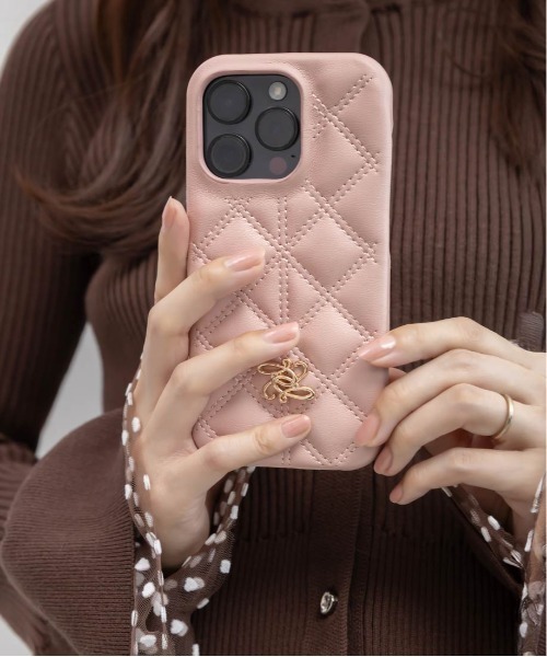 RANDA（ランダ）の「キルティングスマートフォンケース（スマホケース/カバー・レディース・ブラック/クリーム/ピンク/ライトグレー・iPhone 15/iPhone 14/iPhone 16/iPhone 13/iPhone 16 Pro/iPhone 15 Pro/iPhone 13 Pro/iPhone 14 Pro/iPhone 17/iPhone Air/iPhone 17 Pro）」の10枚目の写真