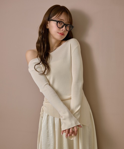 LAULEN(ローレン)の「asymmetry side gather lib knit /アシンメトリーサイドギャザーリブニットトップス(ニット/セーター・レディース・ブラック/ブラウン/アイボリー・FREE)」の15枚目の写真
