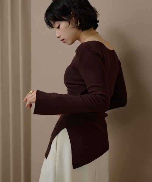 LAULEN(ローレン)の「asymmetry side gather lib knit /アシンメトリーサイドギャザーリブニットトップス(ニット/セーター・レディース・ブラック/ブラウン/アイボリー・FREE)」の4枚目の写真