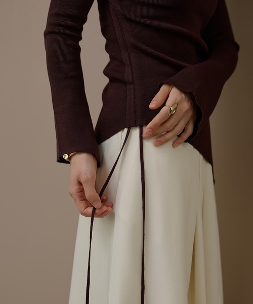 LAULEN(ローレン)の「asymmetry side gather lib knit /アシンメトリーサイドギャザーリブニットトップス(ニット/セーター・レディース・ブラック/ブラウン/アイボリー・FREE)」の9枚目の写真