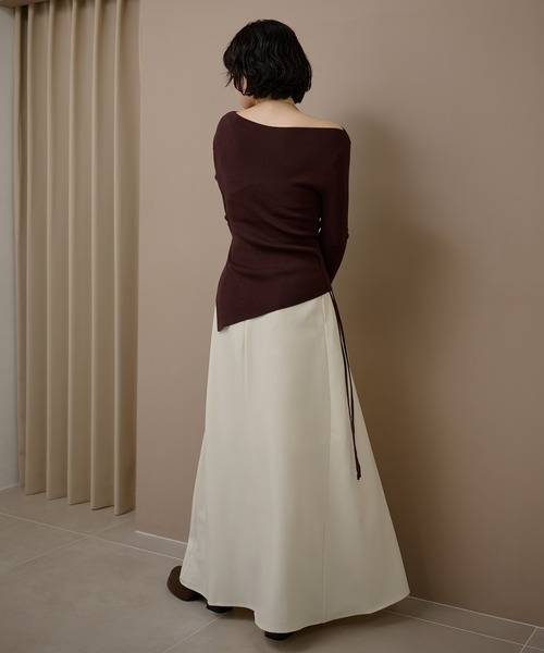 LAULEN(ローレン)の「asymmetry side gather lib knit /アシンメトリーサイドギャザーリブニットトップス(ニット/セーター・レディース・ブラック/ブラウン/アイボリー・FREE)」の11枚目の写真