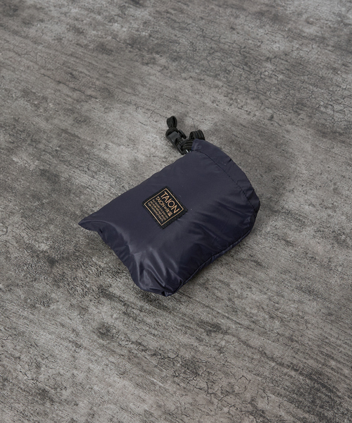 TAION(タイオン)の「【TAION / タイオン】ミリタリー エコ ダウンバッグS/コンパクト/サブバッグ/ユニセックス/【WEB限定】(トートバッグ・メンズ・ブラック/ダークネイビー/その他1/カーキ・フリー)」の5枚目の写真