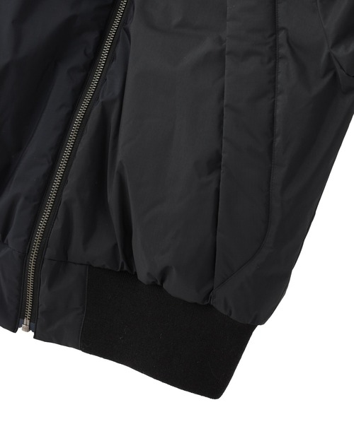 NANGA(ナンガ)の「X-girl × NANGA PUFFER JACKET(ナイロンジャケット・レディース・ベージュ/ブラック・S/M)」の10枚目の写真