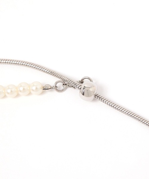 LEPSIM(レプシィム)の「《オフィスライン》パールベルトネックレス 592483(ネックレス・レディース・アイボリー・ONE SIZE)」の14枚目の写真