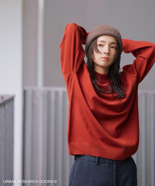 URBAN RESEARCH DOORS(アーバンリサーチドアーズ)の「『仁村紗和さん着用』『UR TECH 200日ニット』 モックネック(ニット/セーター・メンズ・ブラック/オフホワイト/ブルー系その他/レッド系その他/ブラウン・MEDIUM/LARGE/X-LARGE)」の5枚目の写真