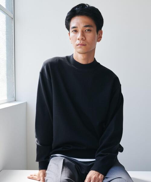 Mサイズ STONE モックネック ニット Mサイズ STONE モックネック ニット 地柄モールモックネックニット(M