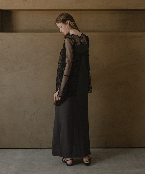 et.UNiVER（エトユニベール）の「Midnight sparkle dress set（ドレス・レディース・ブラック/チャコール/ピンクベージュ・LARGE/MEDIUM/SMALL）」の3枚目の写真
