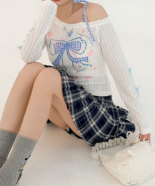 HOOK(フック)の「HOOK for girls リボン刺繍×レースアップ オフショル ロングスリーブトップス(Tシャツ/カットソー・レディース・ブラック/ホワイト・MEDIUM/SMALL)」の20枚目の写真