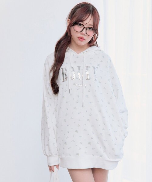 OLIVE des OLIVE（オリーブデオリーブ）の「スパンコールフードパーカー（パーカー・レディース・オフホワイト/トップグレー/スミクロ/ホワイト/ピンク・FREE）」の15枚目の写真