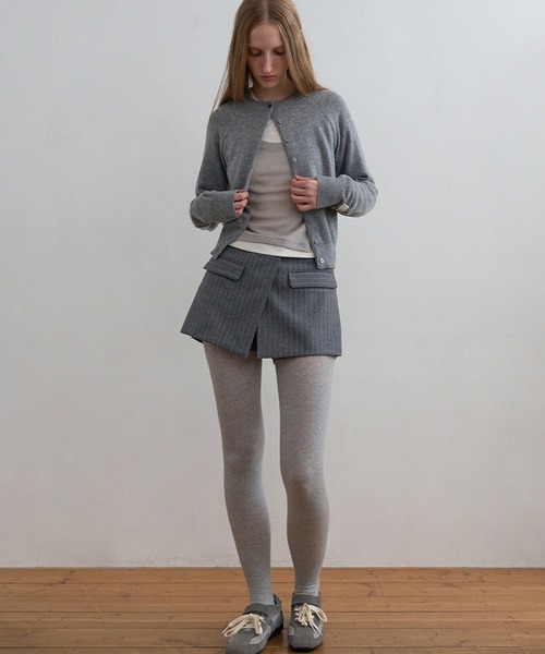 Kijun(キジュン)の「Kijun/キジュン Double Neck Knit Cardigan 重ね着風 ショート丈 ウールニットカーディガン(カーディガン/ボレロ・レディース・グレー/レッド・S/M)」の22枚目の写真