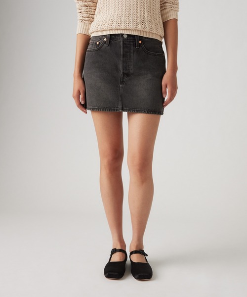 Levi's(リーバイス)の「Levi's/リーバイス ICON デニム スカート ブラック(デニムスカート・レディース・ブラック・25inch/24inch/23inch/28inch/27inch/26inch)」の1枚目の写真