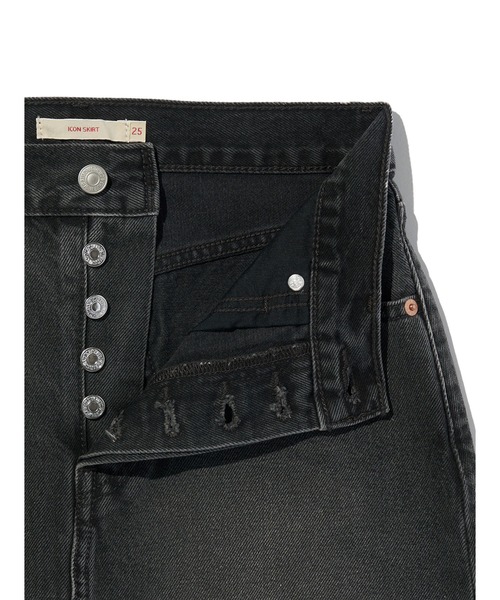 Levi's(リーバイス)の「Levi's/リーバイス ICON デニム スカート ブラック(デニムスカート・レディース・ブラック・25inch/24inch/23inch/28inch/27inch/26inch)」の7枚目の写真