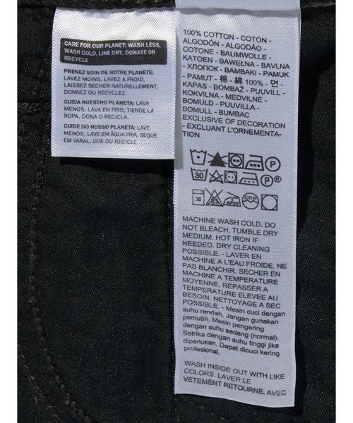 Levi's(リーバイス)の「Levi's/リーバイス ICON デニム スカート ブラック(デニムスカート・レディース・ブラック・25inch/24inch/23inch/28inch/27inch/26inch)」の13枚目の写真