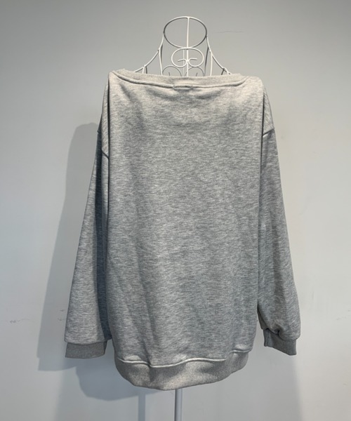 lilful（リルフル）の「アメリカンロゴプリント ビッグシルエット ワンショルダーオーバーサイズスウェット（スウェット・レディース・グレー・M/L）」の8枚目の写真