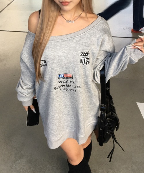 lilful（リルフル）の「アメリカンロゴプリント ビッグシルエット ワンショルダーオーバーサイズスウェット（スウェット・レディース・グレー・M/L）」の11枚目の写真