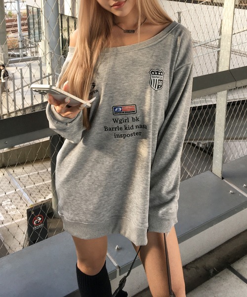 lilful（リルフル）の「アメリカンロゴプリント ビッグシルエット ワンショルダーオーバーサイズスウェット（スウェット・レディース・グレー・M/L）」の15枚目の写真