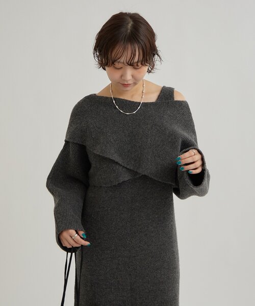 mystic（ミスティック）の「【SETアイテム！】クロスニット ワンピース（ワンピース・レディース・チャコールグレー/アイボリー・1/2）」の4枚目の写真