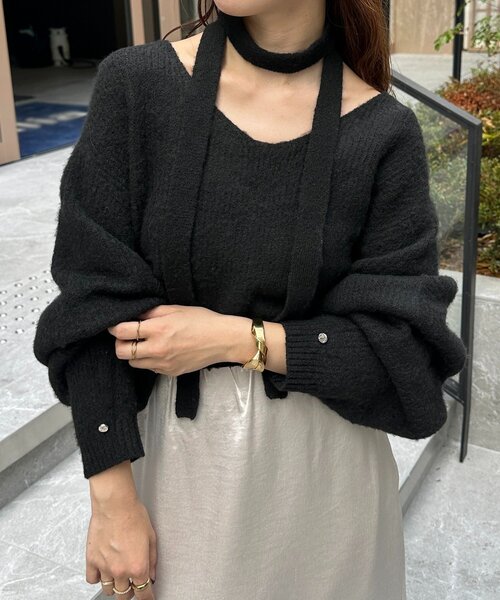 Thevon(ゼボン)の「チョーカー付きVネックニット(ニット/セーター・レディース・ブラック/ブラウン/ベージュ/ミント・FREE)」の1枚目の写真