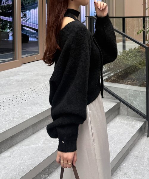 Thevon(ゼボン)の「チョーカー付きVネックニット(ニット/セーター・レディース・ブラック/ブラウン/ベージュ/ミント・FREE)」の8枚目の写真