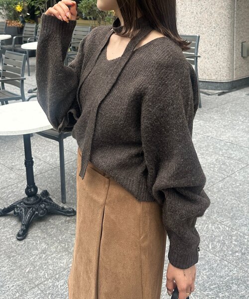 Thevon(ゼボン)の「チョーカー付きVネックニット(ニット/セーター・レディース・ブラック/ブラウン/ベージュ/ミント・FREE)」の14枚目の写真