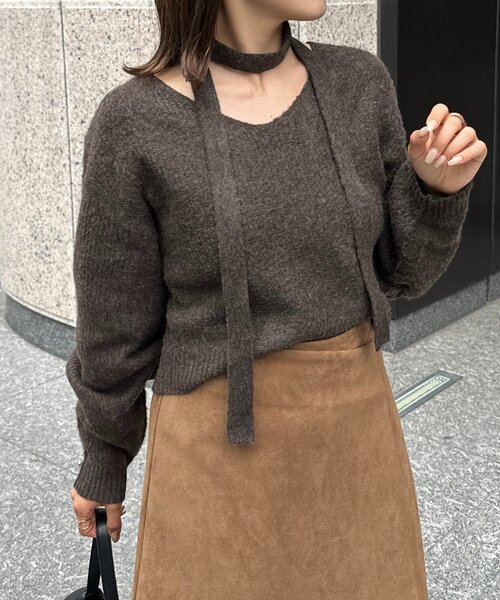 Thevon(ゼボン)の「チョーカー付きVネックニット(ニット/セーター・レディース・ブラック/ブラウン/ベージュ/ミント・FREE)」の17枚目の写真