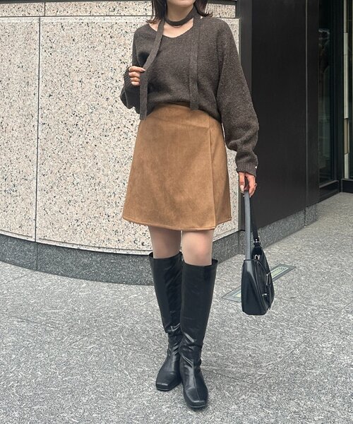 Thevon(ゼボン)の「チョーカー付きVネックニット(ニット/セーター・レディース・ブラック/ブラウン/ベージュ/ミント・FREE)」の18枚目の写真