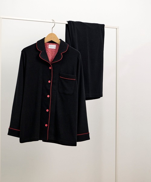 une nana cool(ウンナナクール)の「【綿混】コットンパイルパジャマ MADE WITH LIBERTY FABRIC(ルームウェア/パジャマ・レディース・ベージュ/ブラック/ブラウン/ホワイト/チョコ/ネイビー・L/M)」の2枚目の写真