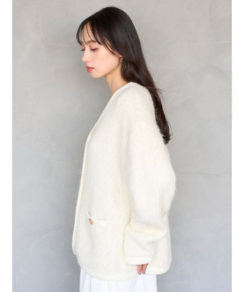 SNIDEL(スナイデル)の「ファーライクミドルニットジャケット(ノーカラージャケット・レディース・アイボリー/チャコールグレー/ミント・F)」の12枚目の写真