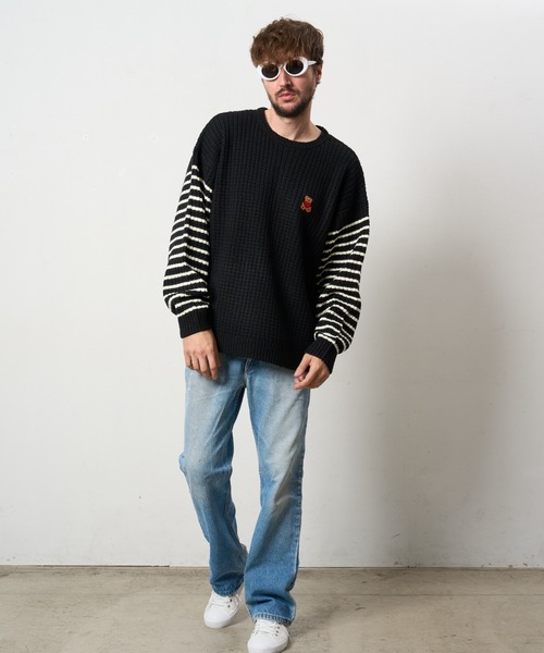 STUD MUFFIN（スタッドマフィン）の「STUD MUFFIN/スタッドマフィン/ビックワッフルボーダー カートべアワッペン ワイドシルエットプルオーバー（Tシャツ/カットソー・メンズ・ブラック/ホワイト系2・3/2/4）」の6枚目の写真