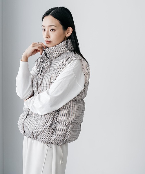 mili an deni(ミリアンデニ)の「袖取り外しチェック中綿ブルゾン(ダウンジャケット/コート・レディース・ブルー/ベージュ・M)」の6枚目の写真