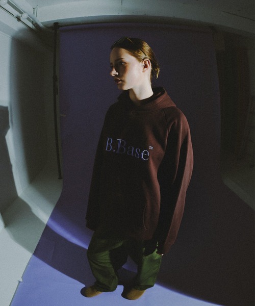 BROKEN BASE（ブロークンベース）の「B.Base 3D Embroidered Hoodie / B.Base 3Dエンブロイデッドフーディ（スウェット・メンズ・レッド/ブラウン/ネイビー/グレー/カーキ/ブラック・SMALL/LARGE/MEDIUM）」の7枚目の写真