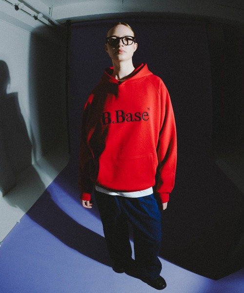 BROKEN BASE（ブロークンベース）の「B.Base 3D Embroidered Hoodie / B.Base 3Dエンブロイデッドフーディ（スウェット・メンズ・レッド/ブラウン/ネイビー/グレー/カーキ/ブラック・SMALL/LARGE/MEDIUM）」の13枚目の写真