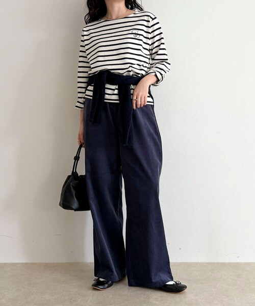 fredy emue（フレディエミュ）の「【GEVACO/ゲバコ】コーデュロイイージーワイドパンツ（その他パンツ・レディース・アイボリー/ブラック/ブルー/キャメル・38）」の5枚目の写真