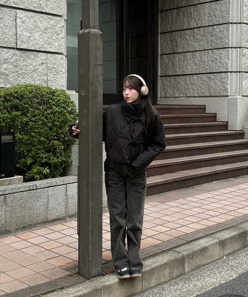 mellowneon(メロウネオン)の「2wayビジューリボンキルティングコート(ダウンジャケット/コート・レディース・ブラック/アイボリー・FREE)」の22枚目の写真